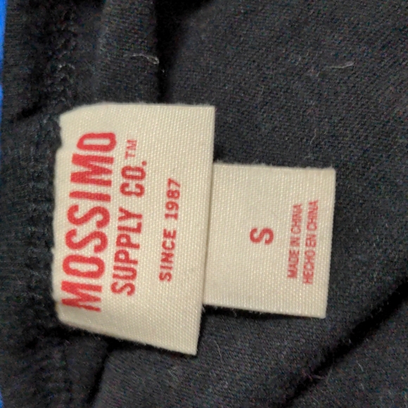 Mossimo "Born to Roam" tshirt - Picture 4 of 5